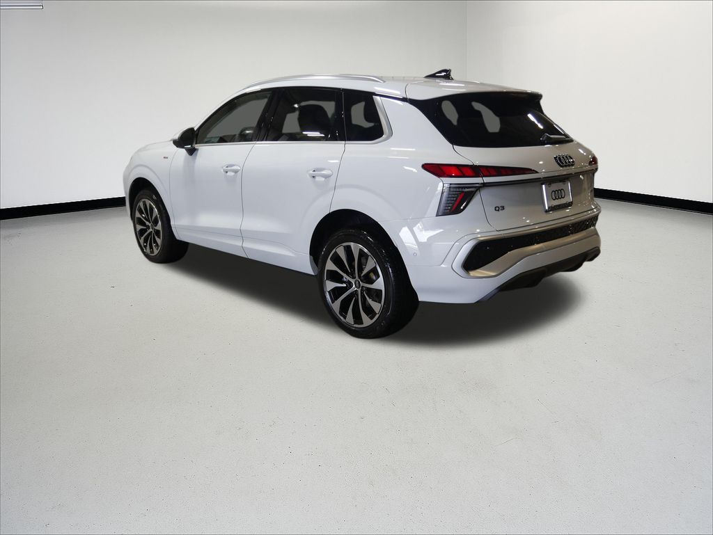 Thumbnail: 2026 Audi Q3 - 3