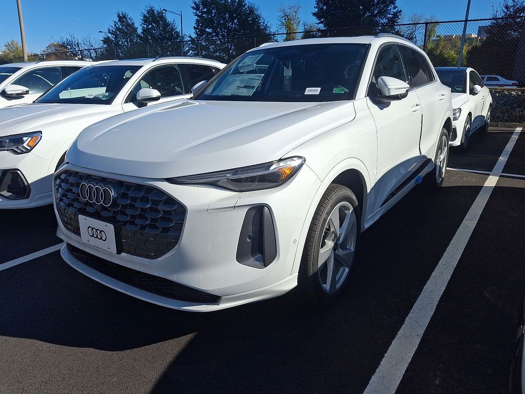 Thumbnail: 2025 Audi Q5 - 1