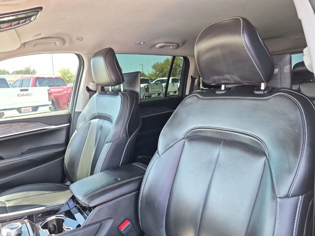 Used Car 2023 Jeep Grand Cherokee L  Limited For Sale Under $30,000 In Austin, Texas