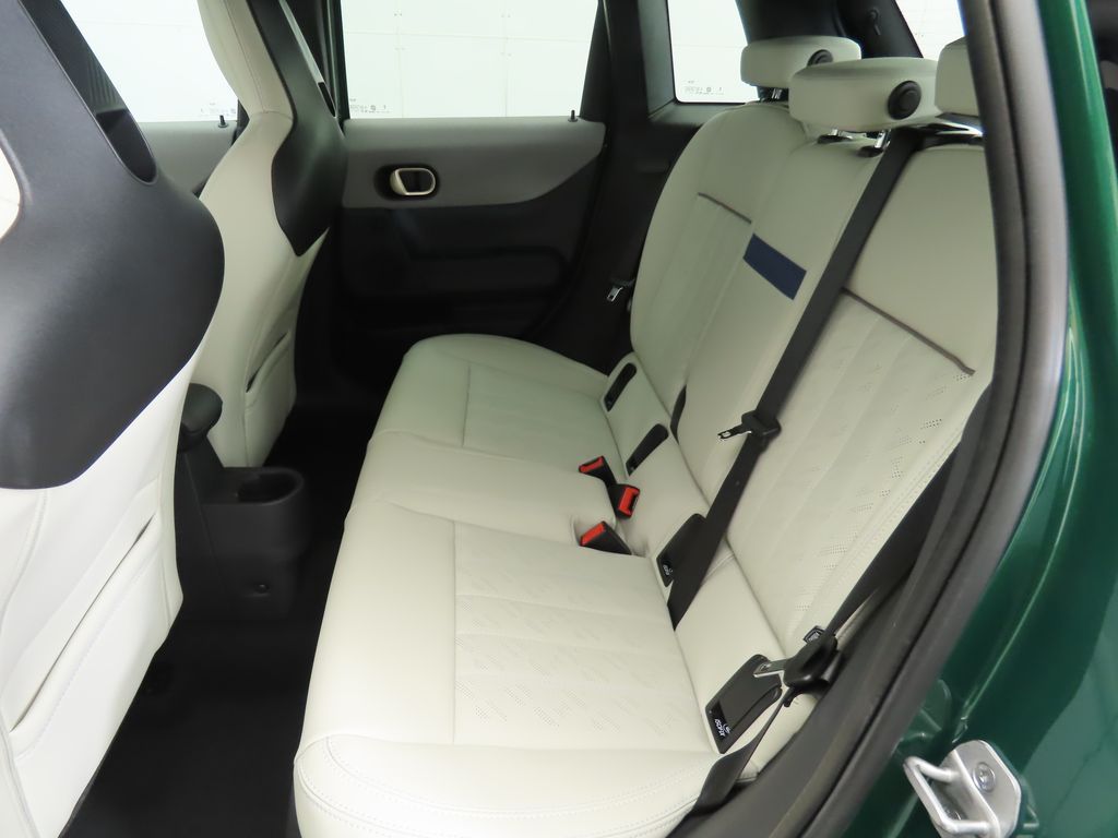 Thumbnail: 2026 MINI Cooper - 21