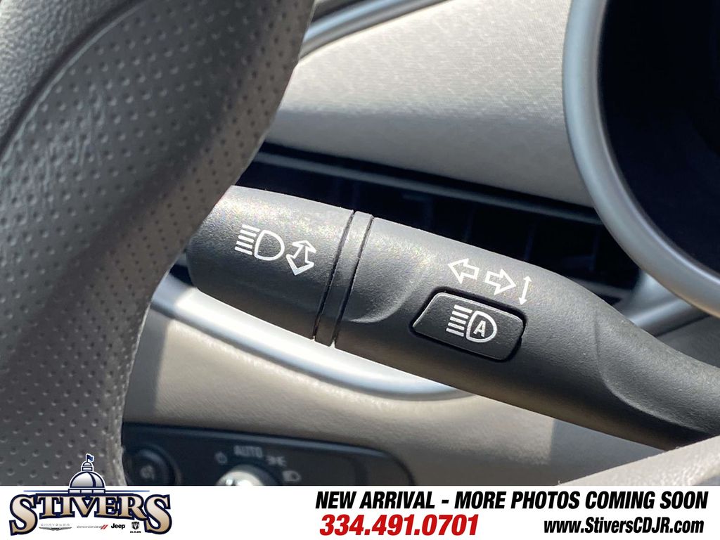 2025 Lakeshore Blue Metallic Chevrolet Malibu LT FWD Sedan