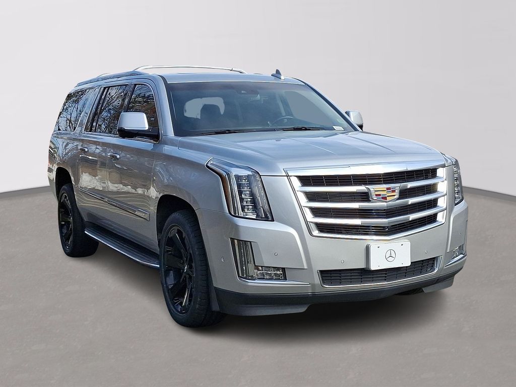 2017 Cadillac Escalade ESV Luxury 3