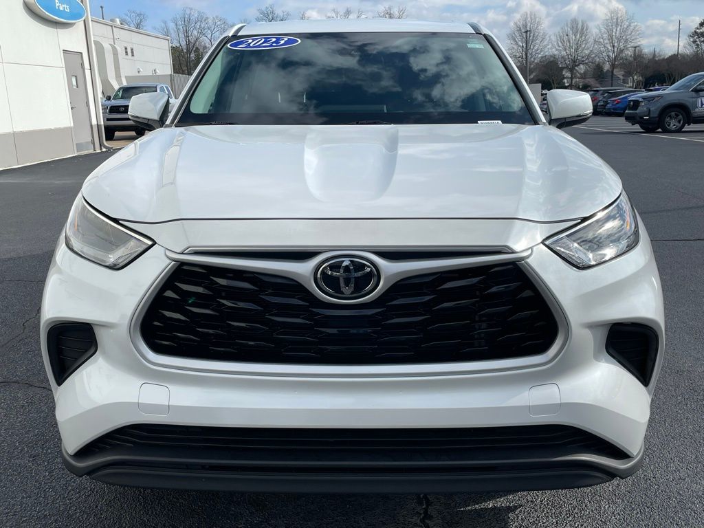 2023 Toyota Highlander L 8