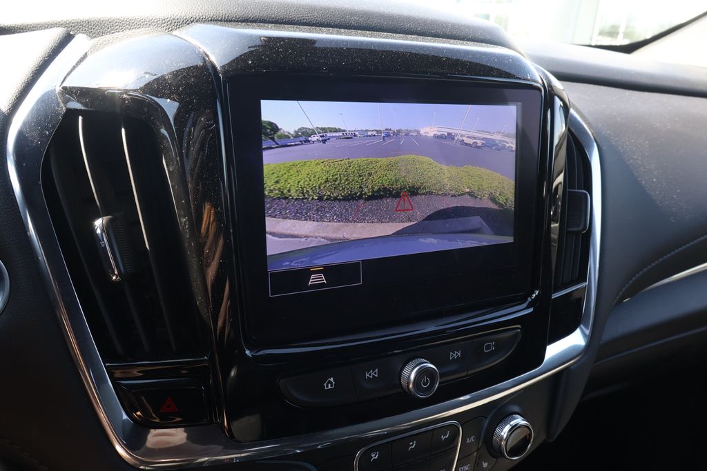 Thumbnail: 2023 Chevrolet Traverse - 22