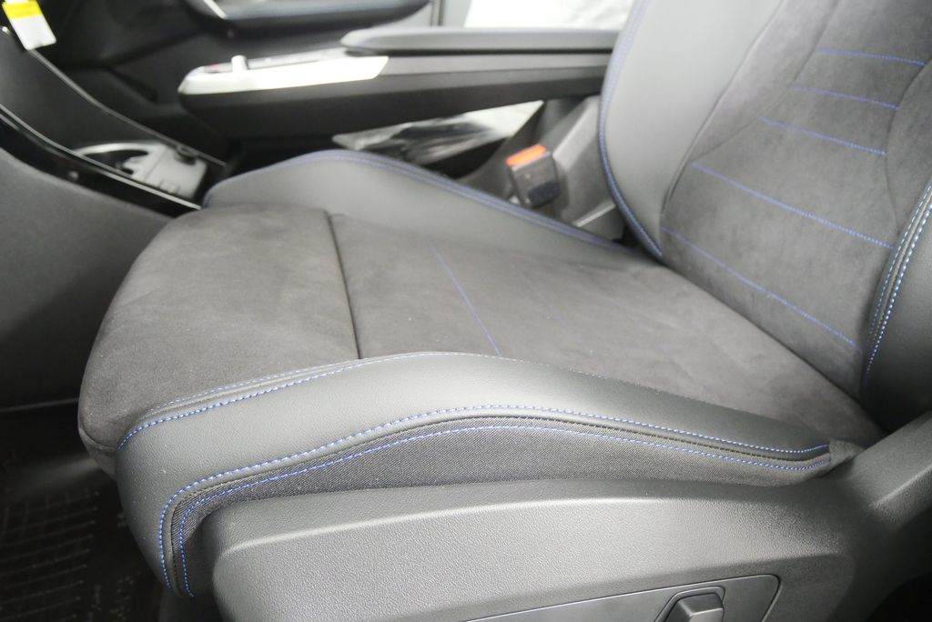 Thumbnail: 2026 BMW X1 - 9