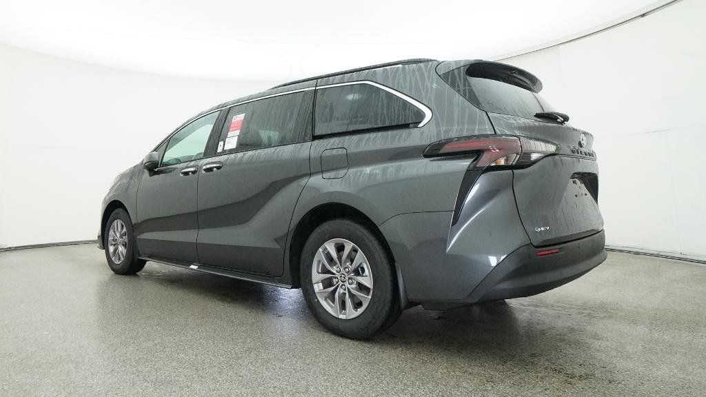 Thumbnail: 2025 Toyota Sienna - 13