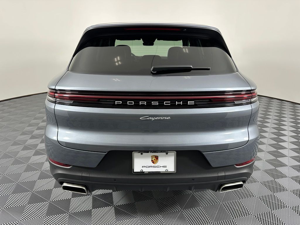 Thumbnail: 2026 Porsche Cayenne - 13