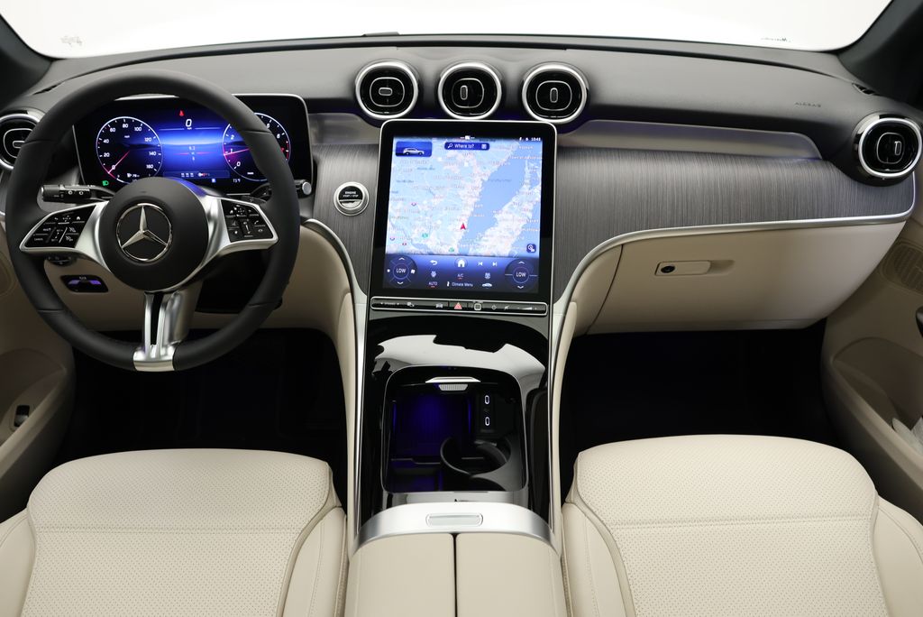 Thumbnail: 2026 Mercedes-Benz GLC - 20