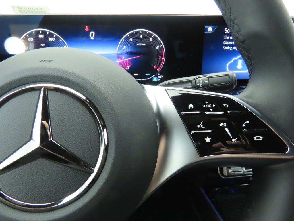 Thumbnail: 2025 Mercedes-Benz GLA - 12