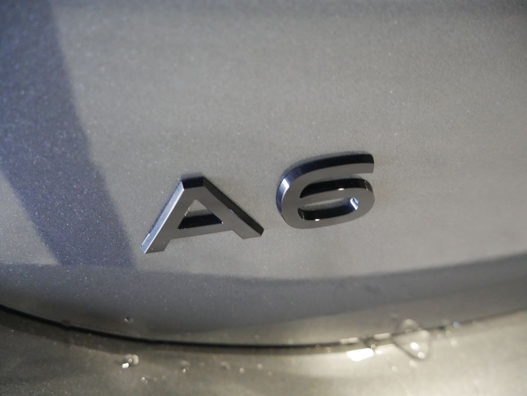 Thumbnail: 2026 Audi A6 - 8