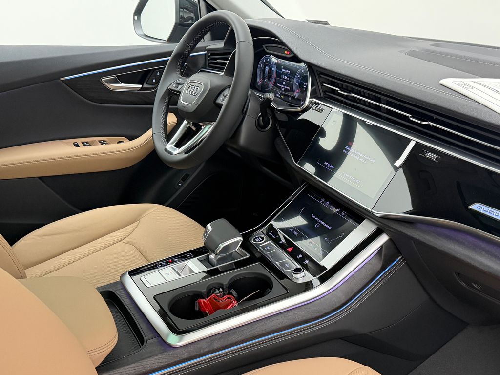Thumbnail: 2027 Audi Q8 - 10