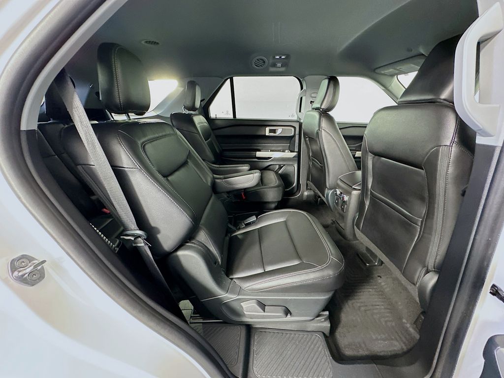 Thumbnail: 2021 Ford Explorer - 27