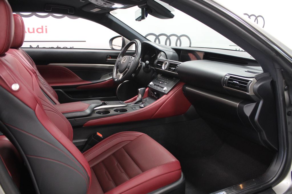 Thumbnail: 2018 Lexus RC - 22