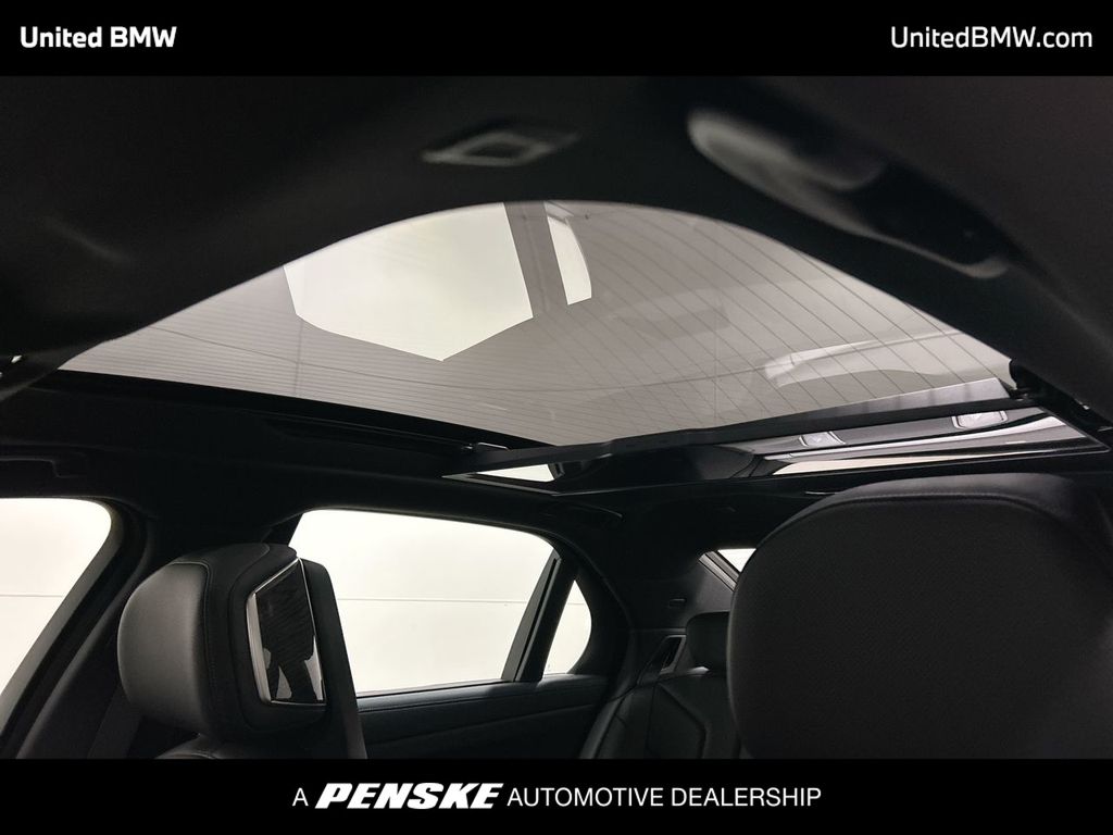Thumbnail: 2025 BMW 7 Series - 20