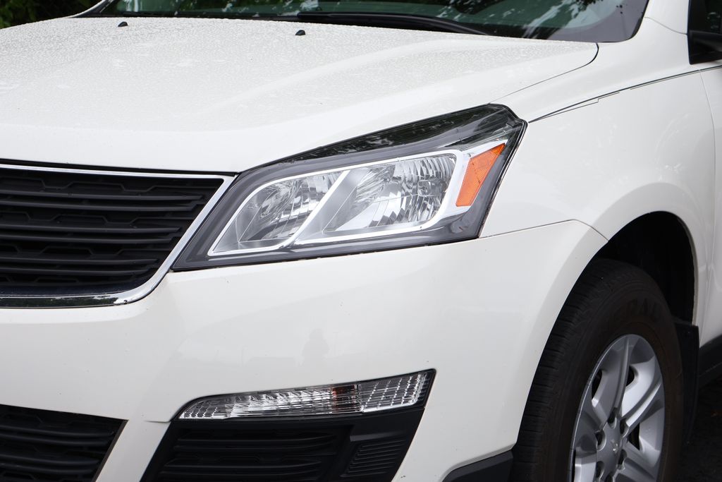 2013 Chevrolet Traverse LS 3