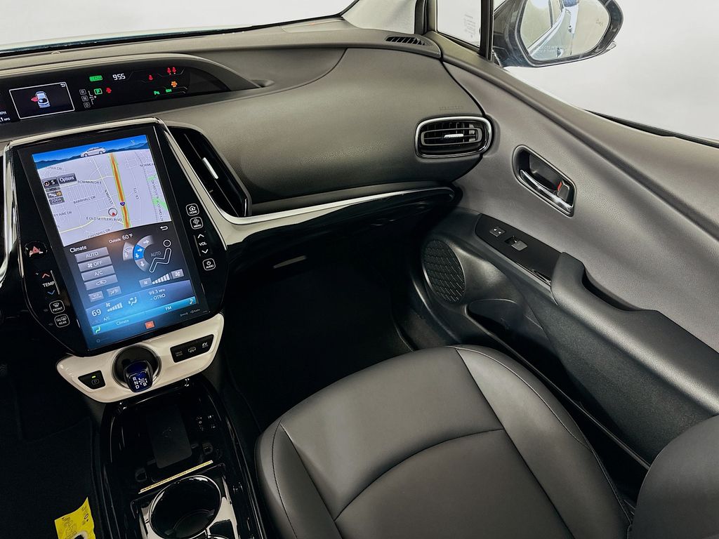 Thumbnail: 2019 Toyota Prius Prime - 23