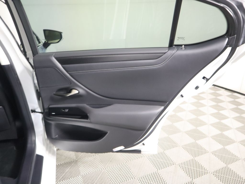 Thumbnail: 2023 Lexus ES - 27