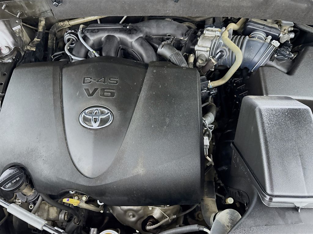 Used Car 2018 Toyota Highlander  For Sale Under $20,000 In Austin, Texas