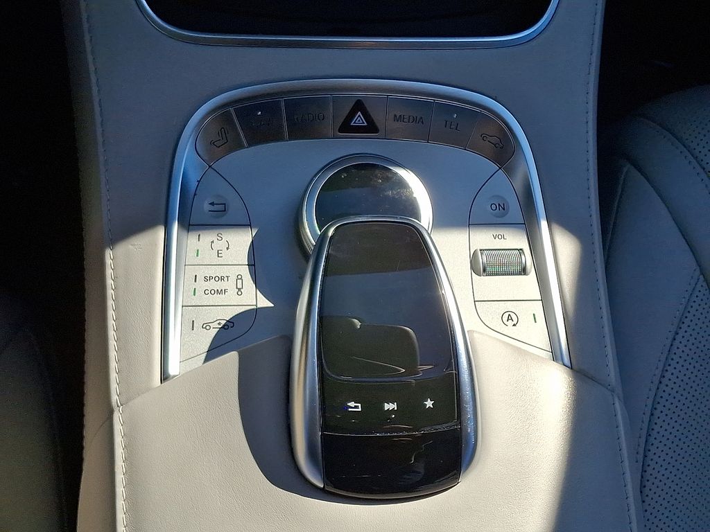 Thumbnail: 2017 Mercedes-Benz S-Class - 23