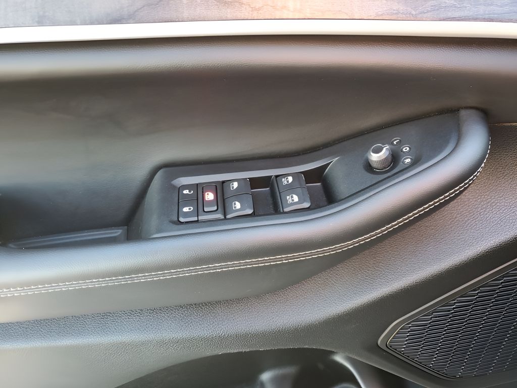 Used Car 2023 Jeep Grand Cherokee  Limited For Sale Under $30,000 In Austin, Texas