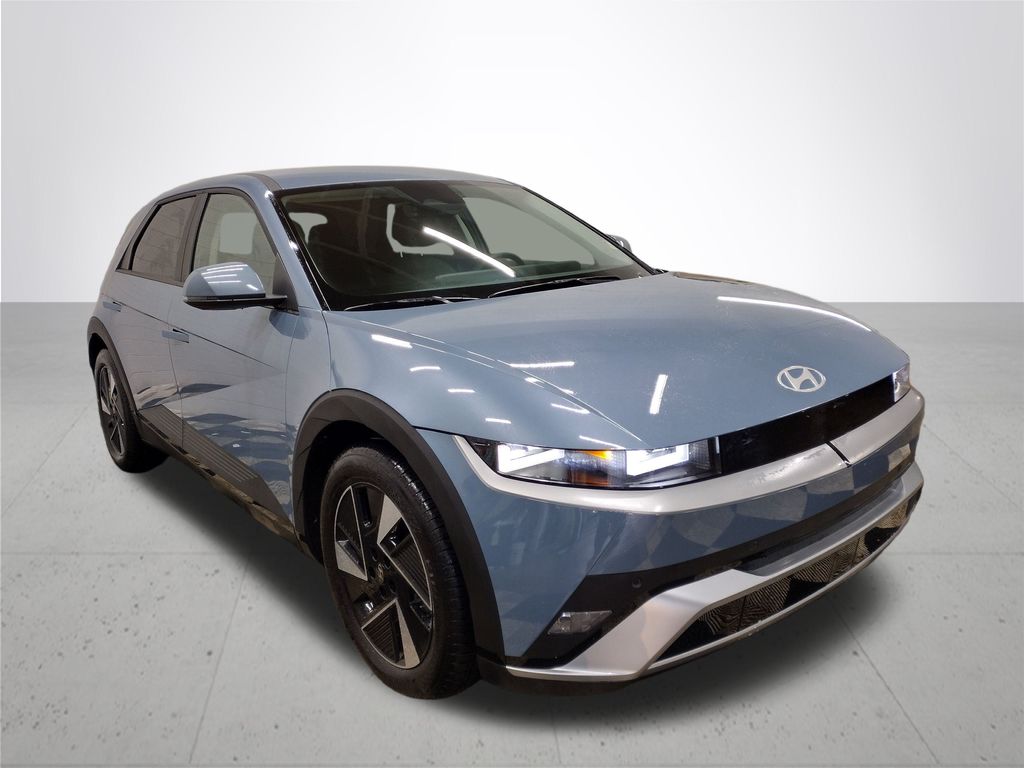 2026 Hyundai Ioniq 5 SEL photo 3