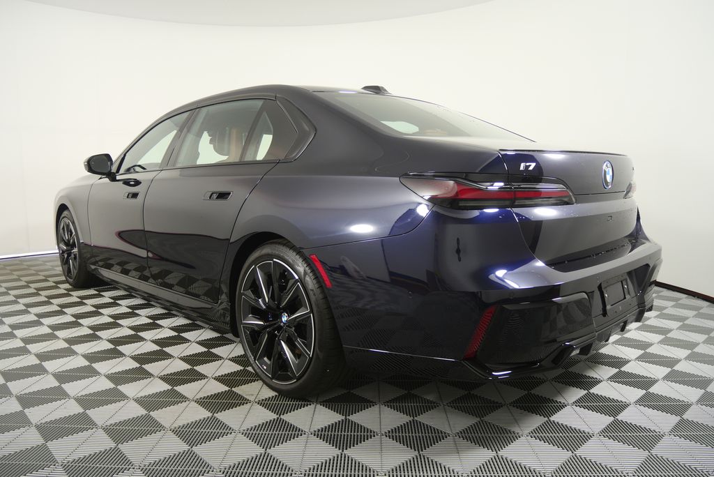 Thumbnail: 2025 BMW i7 - 5