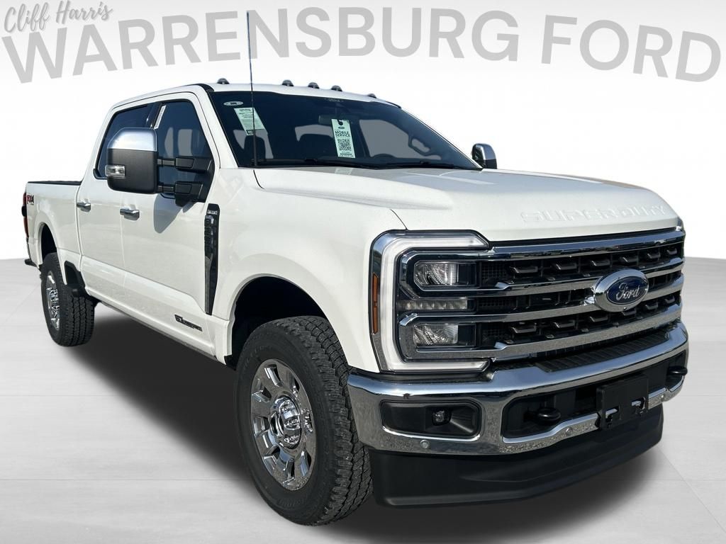 Star White Metallic Tri-Coat 2026 Ford F-250 Super Duty Pickup Truck Four-Wheel Drive Automatic