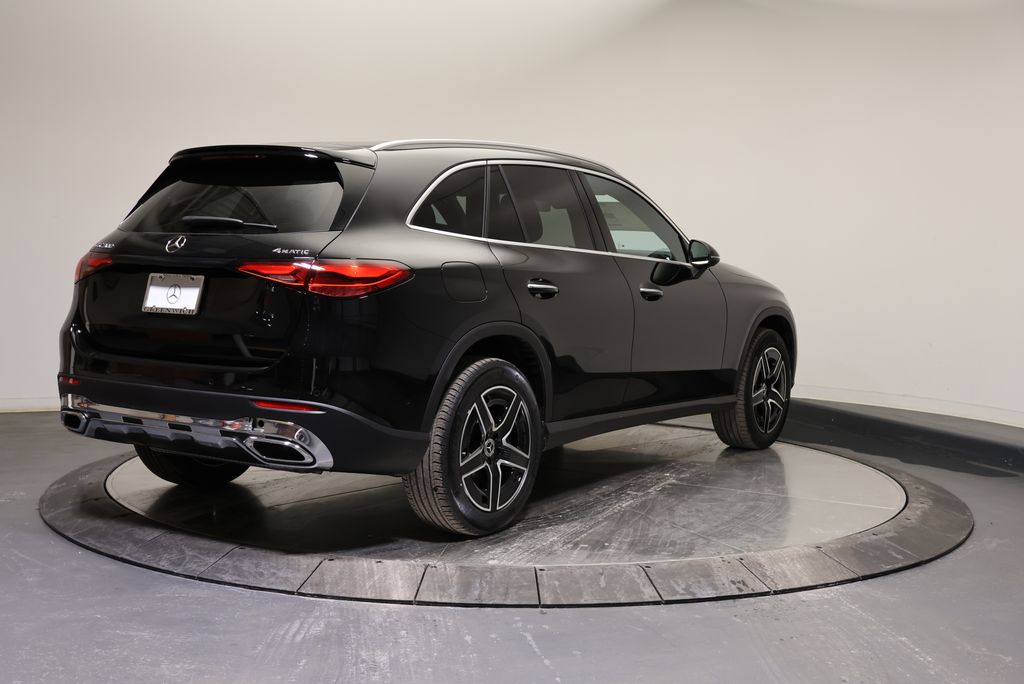 Thumbnail: 2026 Mercedes-Benz GLC - 7