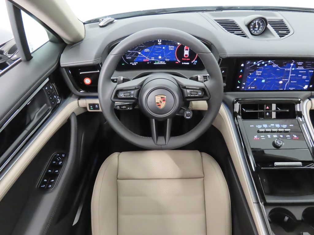 Thumbnail: 2026 Porsche Panamera - 17