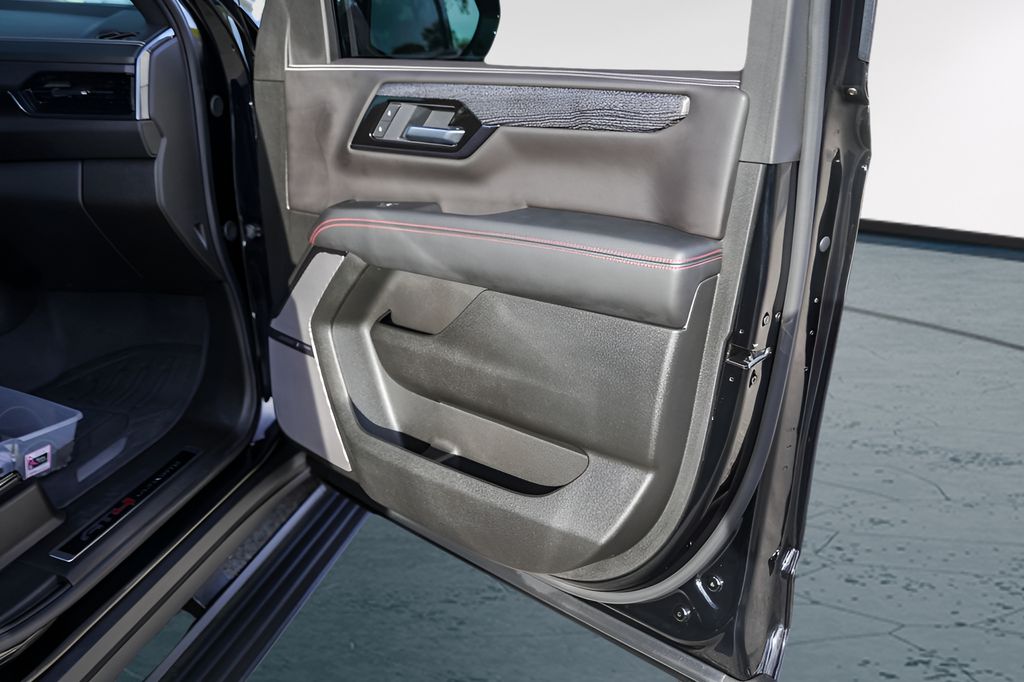 Used Car 2025 Gmc Yukon  At4 Ultimate For Sale Under $110,000 In Austin, Texas