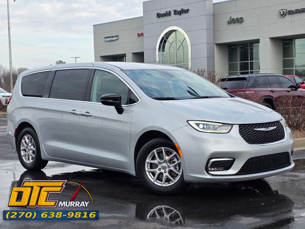 Silver Mist Clearcoat 2024 Chrysler Pacifica Touring L FWD Minivan Front-Wheel Drive 9-Speed Automatic