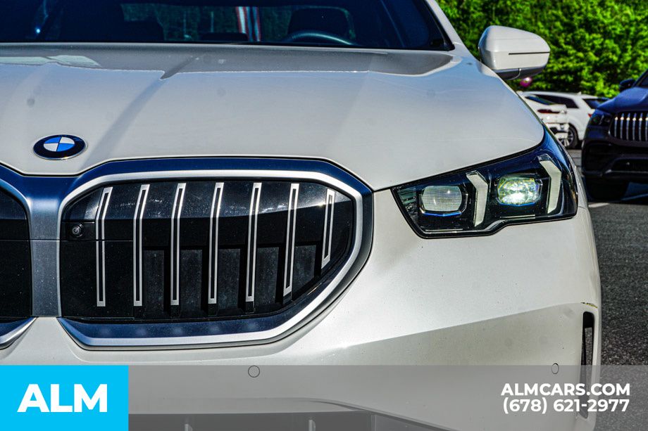 Used 2025 White BMW 530i image 12