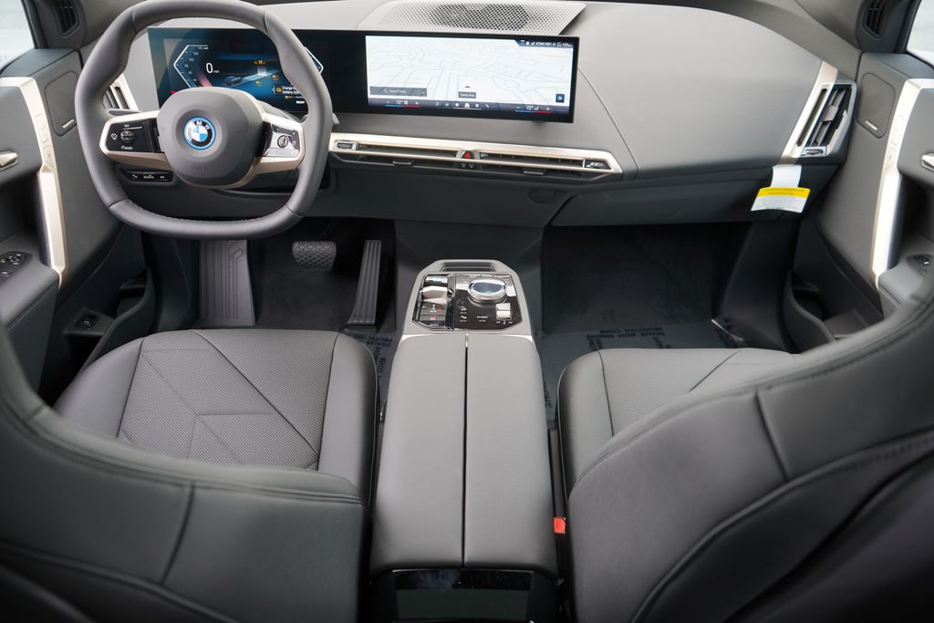 2025 BMW iX xDrive50 13