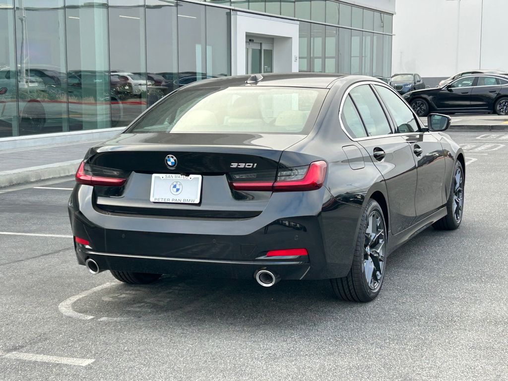 Thumbnail: 2026 BMW 3 Series - 5