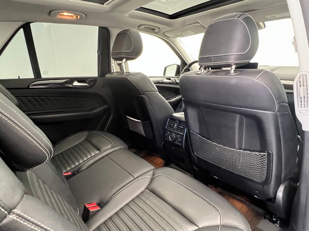 Thumbnail: 2018 Mercedes-Benz GLE - 8