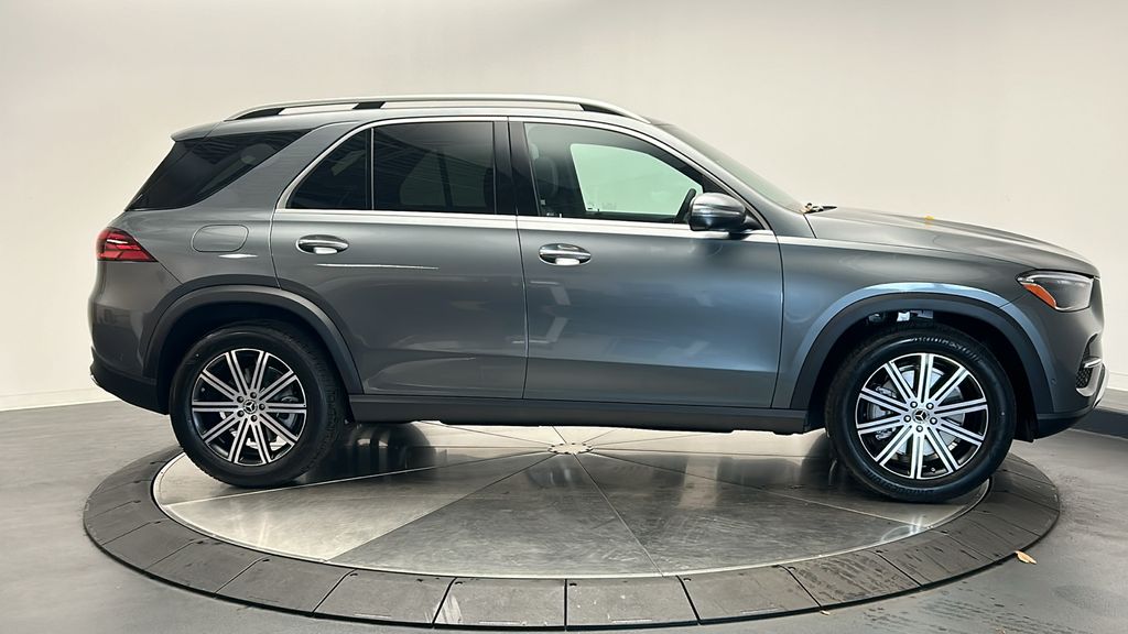 2025 Mercedes-Benz GLE 450 8