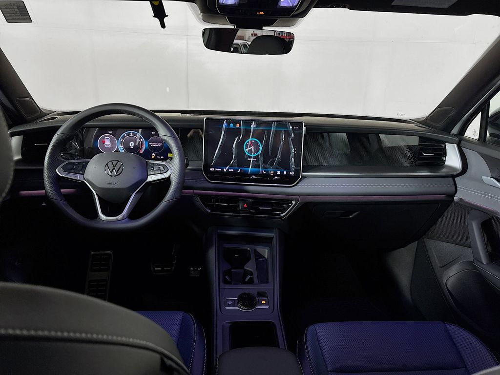 2025 Volkswagen Tiguan 2.0T SE R-Line Black