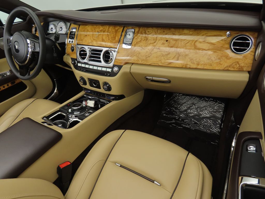 2017 Rolls-Royce Dawn  25