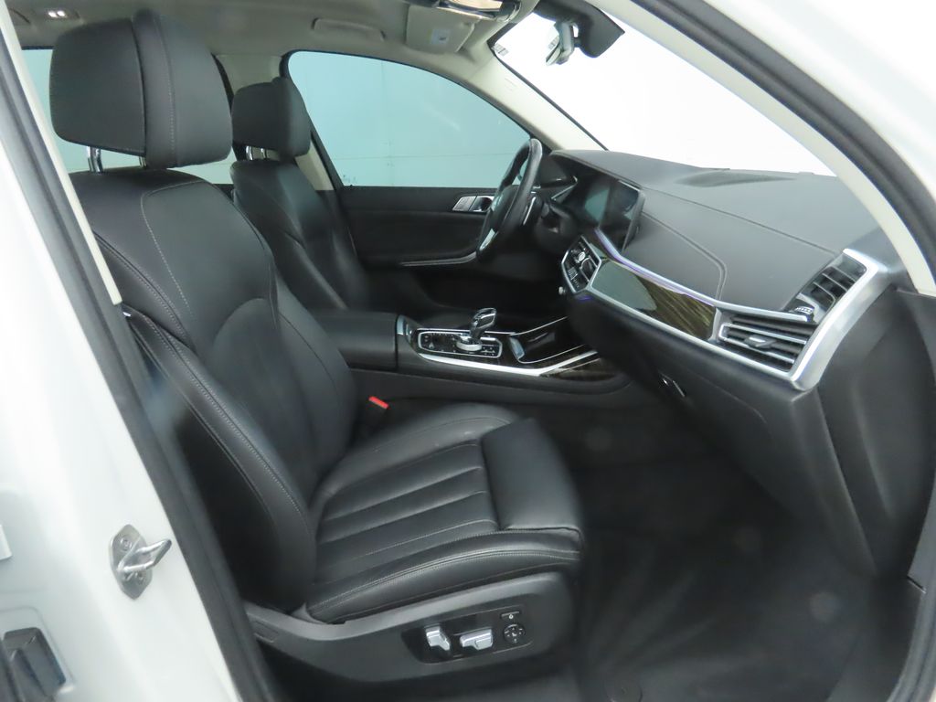 Thumbnail: 2020 BMW X7 - 21