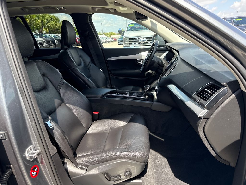 Certified Used 2018 Gray Volvo T6 Momentum image 25