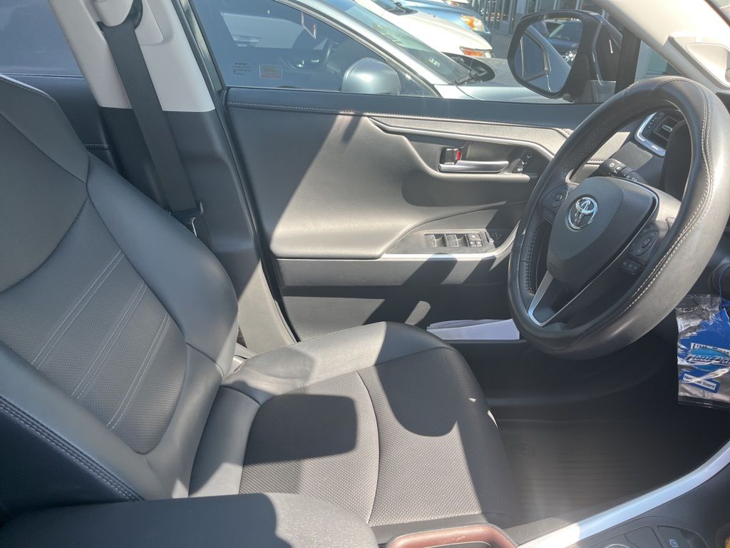 Thumbnail: 2024 Toyota RAV4 - 4