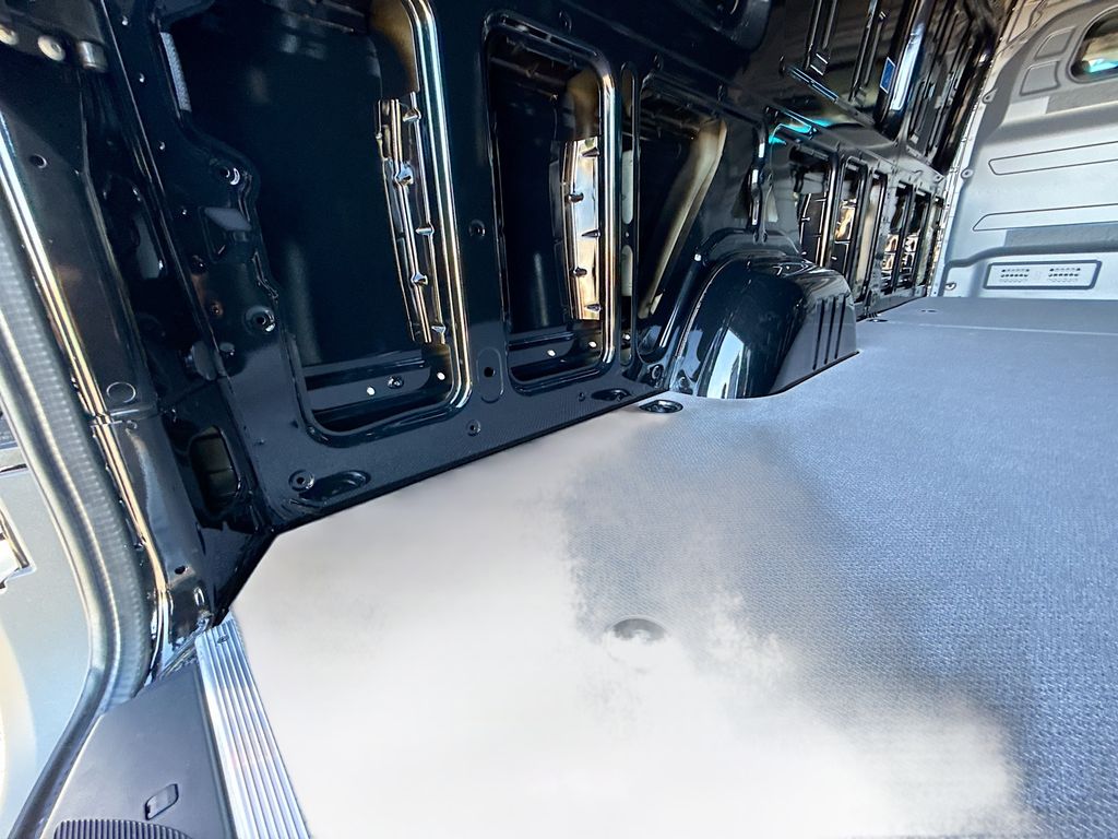 Thumbnail: 2026 Mercedes-Benz Sprinter - 23