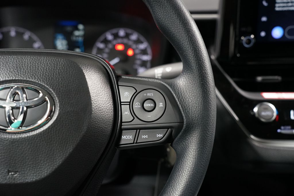 Thumbnail: 2025 Toyota Corolla - 13