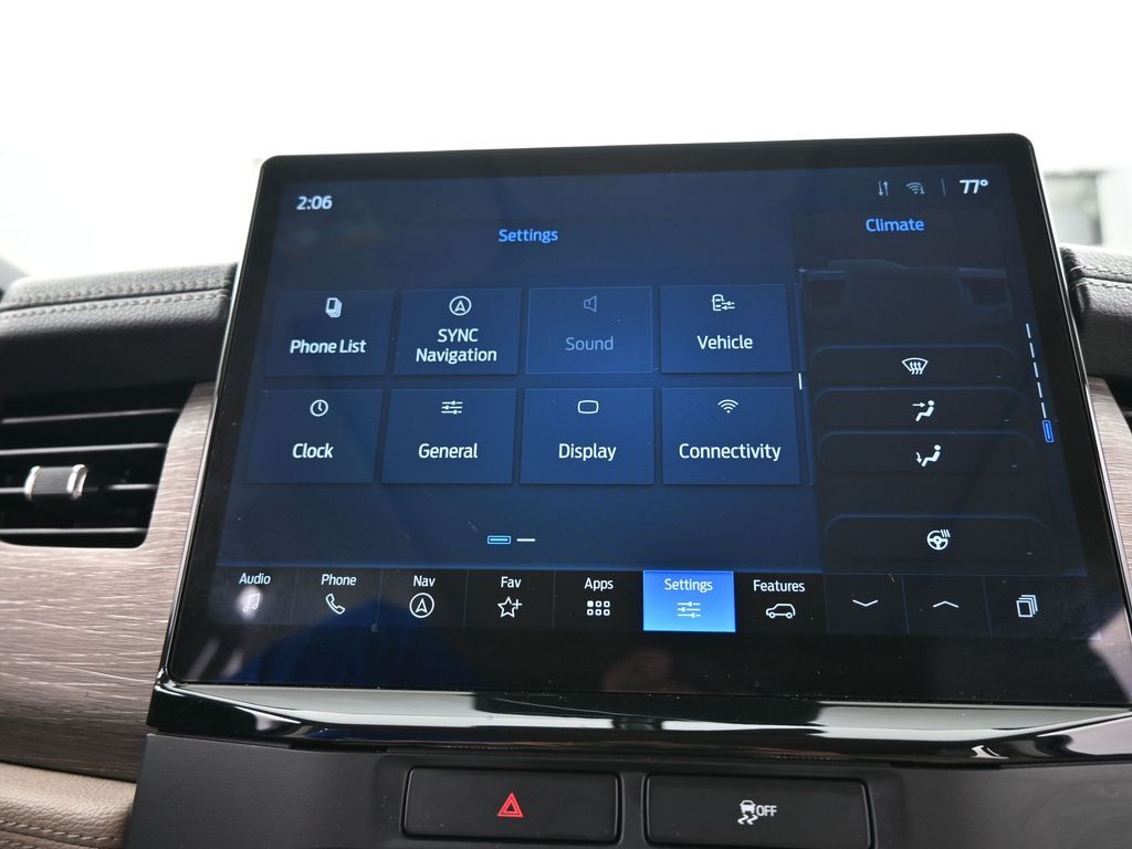 Used 2023 Silver Metallic Ford Limited image 23