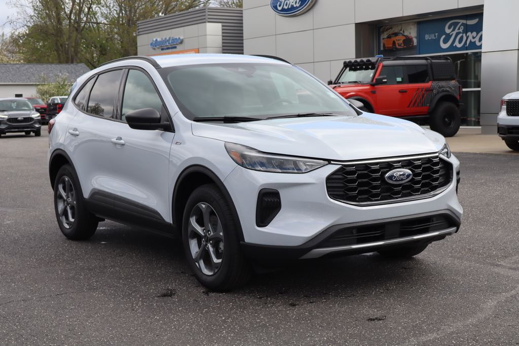 new 2026 Ford Escape car, priced at $30,427