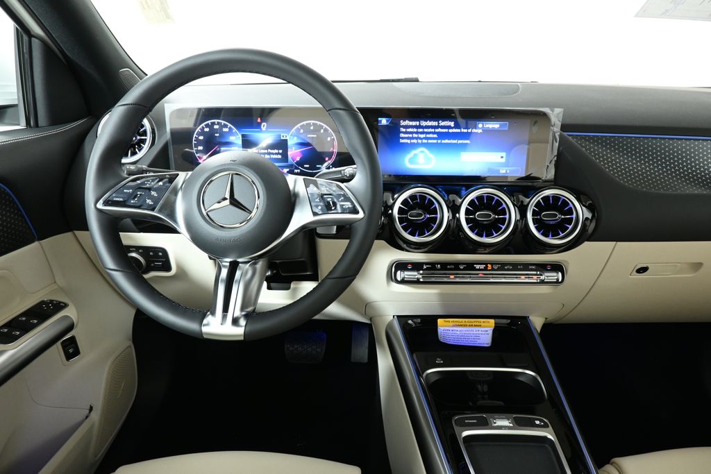 2025 Mercedes-Benz GLA 250 4MATIC 4