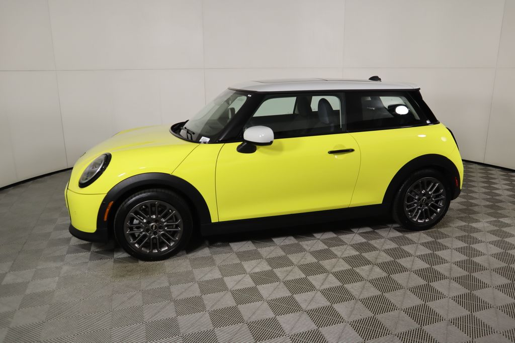 Thumbnail: 2025 MINI Cooper - 8