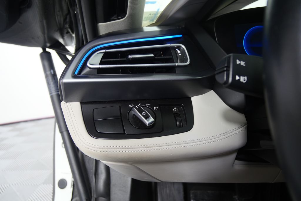 2015 BMW   19