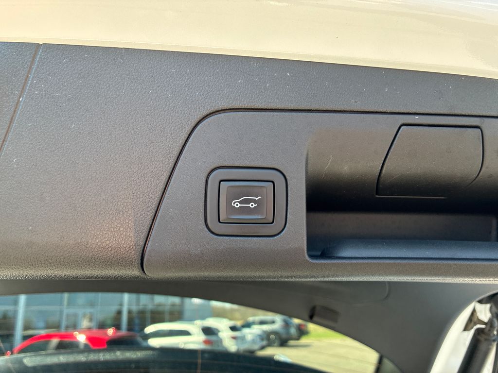 2023 Buick Envision Essence White at South Hills Kia