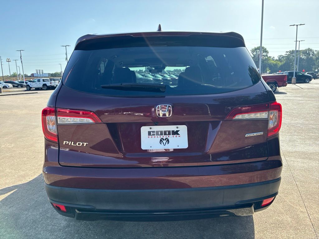 2022 Honda Pilot Special Edition Red at Community Honda